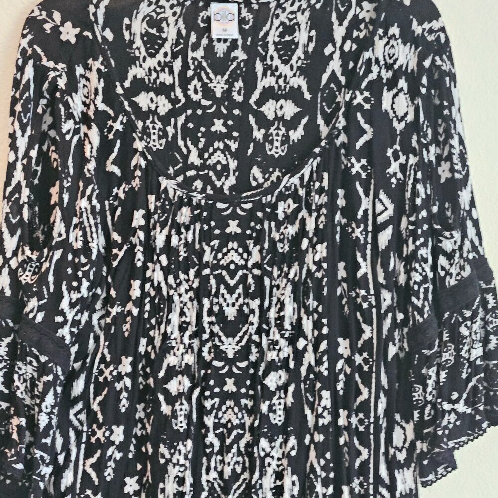 Bila Floral Coldshoulder Cottagecore boho black Whimsigoth Flare sleeves Tunic M